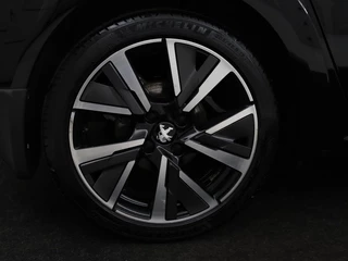 Peugeot 208 Peugeot 208 1.2 PureTech GT-Line | Panoramadak | Carplay | Afneembare trekhaak | Cruise control | Full LED | Navigatie | Camera | Sfeerverlichting - afbeelding nr 35