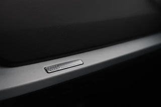 Audi Q2 Audi Q2 35 TFSI Sport | Trekhaak | Camera | Navigatie |  Sportstoelen | Climate control | PDC | Cruise control | Bluetooth - afbeelding nr 25