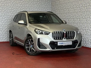 BMW X1 XDRIVE 25E M-SPORT LED PANO.SCHUIFDAK HEADUP ELEK.KLEP NAVI 360.CAM STOELVERW M-SHADOW LINE ELEK.STOEL ZWARTE.HEMEL