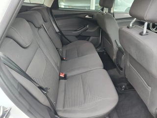 Ford Focus Ford Focus Wagon 1.0 TITANIUM Voorruitverwarming | Keyless | Cruise - afbeelding nr 10