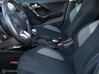 Peugeot 2008 Peugeot 2008 1.2 PT 110 PK Navigatie DonkerGlas DAB Parkeersensor - afbeelding nr 14