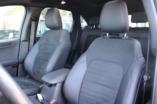 Ford Kuga Ford Kuga 2.5 PHEV ST-Line X |  Trekhaak | Panoramadak | elektrische achterklep | Adaprive Cruise control | dodehoeksensoren | camera | head up display | adaptive LED - afbeelding nr 10