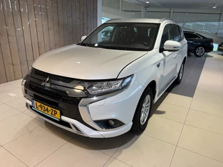 Mitsubishi Outlander 2.4 PHEV Pure