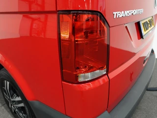 Volkswagen Transporter Volkswagen Transporter 2.0 TDI 150pk DSG Automaat Trekhaak Apple Carplay/ Android Auto Cruise control Airco Sidebars Parkeersensoren - afbeelding nr 12
