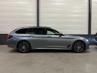 BMW 5 Serie BLUESTONE-METALLIC/PANO/H&K/HEAD-UP/LASER/KEYLESS/DISPLAY-KEY/CARPLAY/STANDKACHEL/SHADOW-LINE/PRIVACY/NET OH BEURT GEHAD BIJ BMW DEALER - afbeelding nr 65