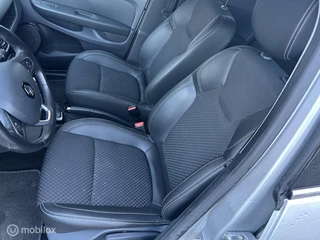 Renault Clio Renault Clio 1.2 TCe Intens * AUTOMAAT * NAVIGATIE * PDC - afbeelding nr 11