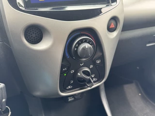 Peugeot 108 Peugeot 108 1.0 e-VTi Active Airco Lmv CarPlay Navi - afbeelding nr 13