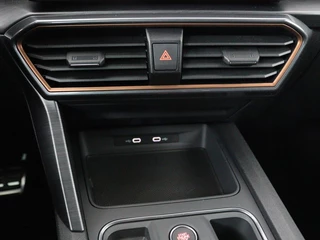 CUPRA Leon CUPRA Leon 1.4 e-Hybrid VZ Business Panoramadak | LED | CarPlay |  Sfeerverlichting | Stuur- en stoelverwarming | Camera | Adaptive Cruise | Dodehoek Detectie | LMV - afbeelding nr 35