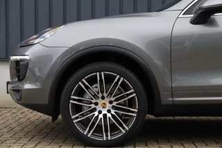 Porsche Cayenne Porsche Cayenne 3.6 V6 S Turbo | Dealer onderhouden l 21'' - afbeelding nr 11