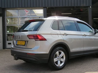 Volkswagen Tiguan Volkswagen Tiguan 1.4 TSI CON. SERIES / Led / Navi / Wegklap.haak / BOVAG garantie - afbeelding nr 43