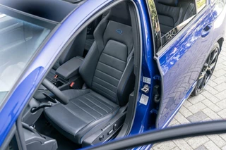 Volkswagen Golf Volkswagen Golf 2.0 TSI R 4Motion Performance Akrapovic HUD - afbeelding nr 32