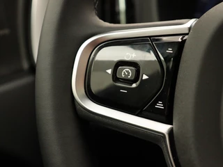 Volvo XC60 Volvo XC60 T6 PLUG-IN HYBRID PLUS DARK SCHUIFDAK CAMERA HARMAN KARDON ACC - afbeelding nr 20