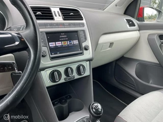 Volkswagen Polo Volkswagen Polo 1.2 TSI BEATS AUDIO UNIEK!! CARPLAY/CRUISE/AIRCO/PDC - afbeelding nr 38