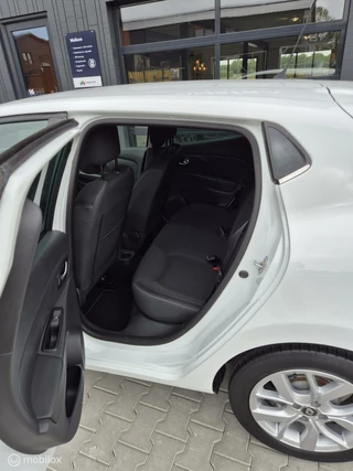 Renault Clio Renault Clio 0.9 TCe Limited |Airco|Cruise|Navi|Apple Carplay| - afbeelding nr 16