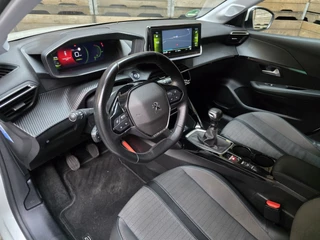Peugeot 208 Peugeot 208 1.2 PureTech Allure Navi Clima Cruise LED 16