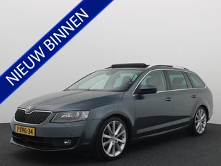 Škoda Octavia AUTOMAAT / RS-STOELEN / PANORAMADAK / XENON / TREKHAAK / CANTON / KEYLESS / STOELVERW / NL AUTO - afbeelding nr 1