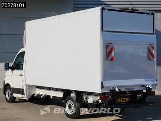 Volkswagen Crafter Volkswagen Crafter 177pk Automaat Laadklep Bakwagen Airco Camera Meubelbak Koffer 19m3 Airco - afbeelding nr 2