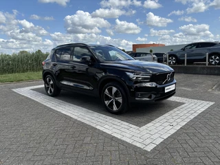 Volvo XC40 Volvo XC40 T4 Plug-In Hybrid R-Design | Trekhaak | Keyless Entry | Park. Camera | Stoelverwarming | Voorruitverwarming | - afbeelding nr 6