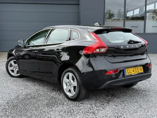 Volvo V40 Volvo V40 2.0 D2 Momentum Business 2e Eigenaar,Navi,Clima,Cruise,PDC,Stoelverwar,Dealer Onderhouden,120pk,6-bak,N.A.P,APK tot 02-2026 - afbeelding nr 5