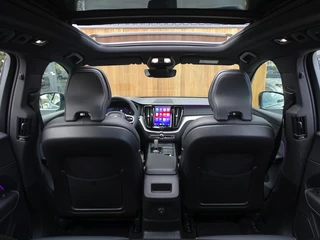 Volvo XC60 Volvo XC60 T6 349PK AWD Heico / R-Design / LED *NAP* - afbeelding nr 14