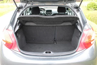 Peugeot 208 Peugeot 208 1.2 82pk Style Pack 5-drs ECC/Cruise/Navi/PDC - afbeelding nr 21