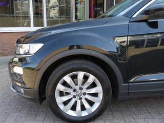 Volkswagen T-Roc Volkswagen T-Roc 1.5 TSI 150PK STYLE / Camera / Navi / Elec.achterklep / Adap.cruise / BOVAG garantie - afbeelding nr 42