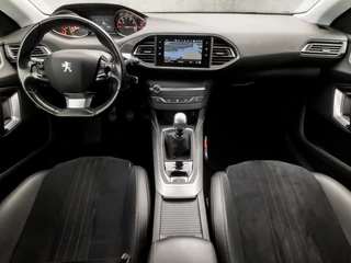 Peugeot 308 (APPLE CARPLAY, GROOT NAVI, LEDER/ALCANTARA, PARKEERSENSOREN, SPORTSTOELEN, LANE ASSIST, DAB+, CRUISE, NIEUWSTAAT) - afbeelding nr 6