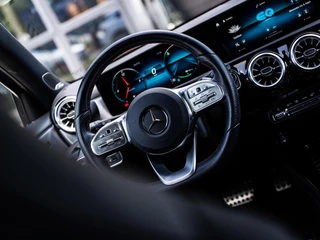 Mercedes-Benz A-Klasse Mercedes A-klasse A250e AMG|PANO|BURMESTER|360° CAMERA|18'' - afbeelding nr 33