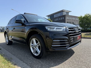 Audi Q5 Audi Q5 55 TFSI e quattro Competition 367PK S-Line PANO/LUCHTVERING/TREKHAAK/360CAMERA/MASSAGE/KEYLESS/MATRIX/VIRTUAL/CARPLAY/SFEER/19