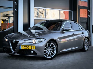 Alfa Romeo Giulia Alfa Romeo Giulia 2.0T Super | PANORAMADAK | KEYLESS | DNA | LANE ASSIST | VOL OPTIES! - afbeelding nr 4
