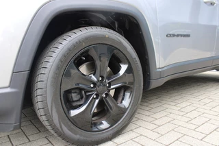 Jeep Compass Jeep Compass 1.4 MultiAIR NIGHT EAGLE / Zwart dak / Apple Carplay - afbeelding nr 48