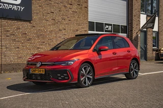 Volkswagen Golf Volkswagen Golf e1.5 eHybrid GTE, Fabrieksgarantie, Pano - afbeelding nr 2
