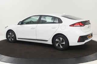 Hyundai IONIQ Hyundai IONIQ 1.6 GDi i-Motion | Adaptive cruise | Camera |  Navigatie | Climate control | PDC | Bluetooth | DAB | LED - afbeelding nr 2