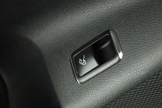 Mercedes-Benz CLA Mercedes CLA-klasse 180 Sport Automaat Airco Cruise Panodak - afbeelding nr 24