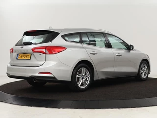 Ford Focus Ford Focus 1.0 EcoBoost Hybrid Trend Edition Business |  Camera | Carplay | Full LED | Navigatie | Sportstoelen | Airco | Cruise control | Parkeerhulp | Bluetooth - afbeelding nr 28