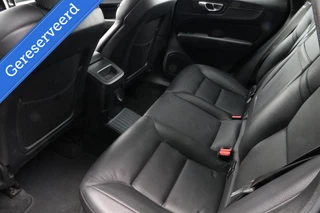 Volvo XC60 Volvo XC60 2.0 T6 Plug-in hybrid AWD Inscription Facelift Panodak Carplay Trekhaak Leder Camera 58000KM BJ2021 - afbeelding nr 13
