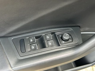 Volkswagen T-Roc Volkswagen T-Roc 1.5 TSI DSG R-LINE TREKHAAK/CAMERA/LEDER/BEATS-AUDIO/NAVI/ACC/CARPLAY - afbeelding nr 25