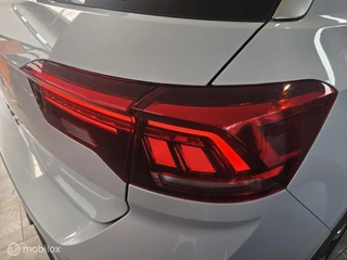 Volkswagen T-Roc Volkswagen T-Roc 1.5 TSI Sport R Line/ ACC/ Virtual/ Park.hulp - afbeelding nr 19