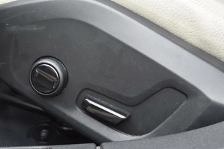 Volvo V60 Volvo V60 2.0 T5 Momentum | Leder | ACC | 18