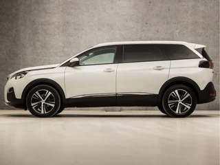 Peugeot 5008 Automaat (APPLE CARPLAY, STOELVERWARMING, LEDER, GROOT NAVI, 360 CAMERA, KEYLESS, SPORTSTOELEN, GETINT GLAS, CRUISE, NIEUWE APK, NIEUWSTAAT) - afbeelding nr 2
