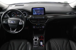Ford Focus Ford Focus 1.0 EcoBoost Titanium Business (PANORAMADAK, TREKHAAK, ACHTERUITRIJCAMERA, STOEL/STUUR VERWARMING, SFEER) - afbeelding nr 3