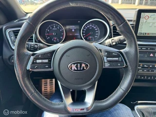 Kia ProCeed Pro Ceed 1.0 T urbo 120pk  GT-Line  Panorama dak, 17 inch velg.  Keyless entry , Voorstlelen & Stuur verwarmd , Navigatie , Achteruit rij Camera  , Apple Carplay / Android Auto , GT Line exterieur  & interieur - afbeelding nr 25