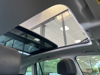 Volkswagen Tiguan Volkswagen Tiguan 1.4 TSI Comfortline | Trekhaak | Schuif-/kanteldak | Navigatie - afbeelding nr 10