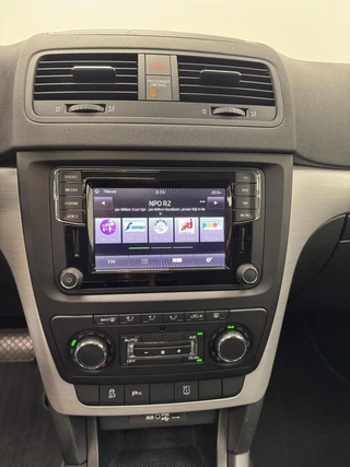 Škoda Yeti Skoda Yeti 1.2 TSi Elegance Automaat-Trekhaak-Navigatie-Panoramadak-Cr.contr-Clima-Camera-Parkeersensoren-Lm17''velgen-Bluetooth - afbeelding nr 39