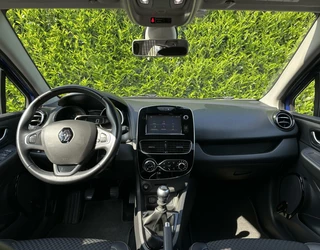 Renault Clio Renault Clio 1.2 TCe INTENS, FACELIFT, NAVI, CRUISE, LEDER, ECC-AIRCO, KEYLESS, LED, PARKEERSENSOREN, LICHTMETAAL 17