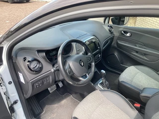 Renault Captur Renault Captur 1.3 TCe 150pk Intens AUTOMAAT / Pano dak - afbeelding nr 9