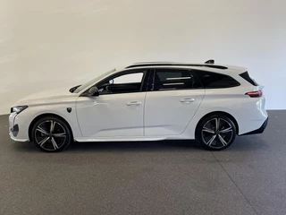 Peugeot 308 Peugeot 308 1.2 PureTech GT Climate control Adaptive cruise control Parkeersensoren Achteruitrijcamera Navigatie Voorstoelen verwarmd LED Apple Carplay/ Android Auto - afbeelding nr 4