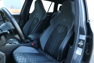 Volkswagen Golf Volkswagen Golf 8 Variant 1.5 eTSI / 3x R-Line / DSG / ACC / Matrix / DAB / LED / Trekhaak / 19
