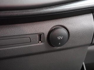 Ford Transit Custom Ford Transit Custom L2H1 Automaat Dubbele cabine Trend Navi Trekhaak Cruise Control Parkeersensoren Airco Bluetooth Euro6 - afbeelding nr 29
