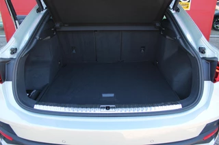 Audi Q3 Audi Q3 Sportback 35 TFSI 150PK S-TRONIC 7 S EDITION * NIEUWSTAAT * | S-LINE EXTERIEUR | S-LINE INTERIEUR | AUDI VIRTUAL COCKPIT | PANORAMISCH SCHUIF / KANTELDAK | NAVIGATIE | TWIN LEDEREN BEKLEDING ZWART MET ROTSGRIJS STIKSEL | VOORSTOELEN VERWARMBAAR | ACHTERUITRIJCAMERA | PARKEERSENSOREN VOOR / ACHTER | DODEHOEK DETECTIE |  ALARM SYSTEEM | FULL LED KOPLAMPEN INCLUSIEF LED ACHTERLICHTEN | ZWARTE HEMELBEKLEDING | AUDI SOUND SYSTEM | AMBIENTE VERLICHTING | 18